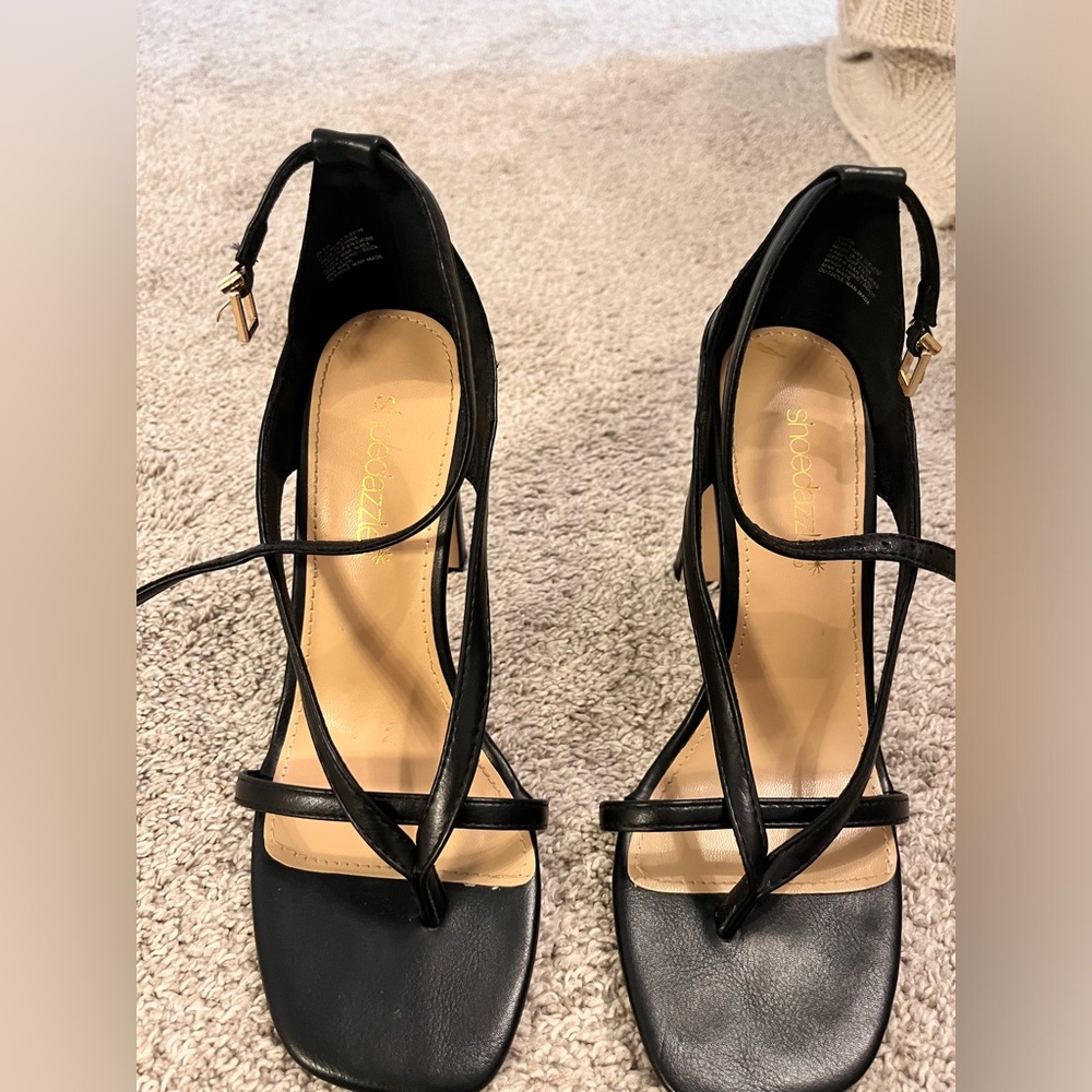 Shoe Dazzle. Great condition, like new. Worn once, for a couple of hours.